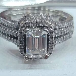 Elegant Silver Women's Ring